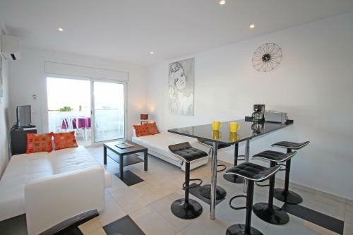 Apart-rent Apartment Sant Maurici 0185