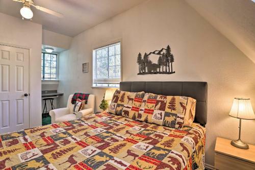 Cozy Cottage With Spacious Yard About 4 Mi To Ski!