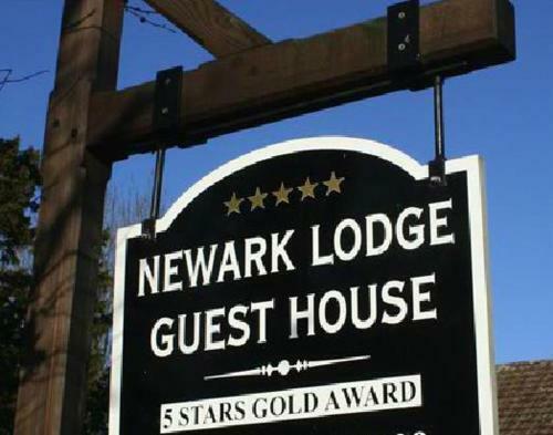 Hostal Newark Lodge Guest House