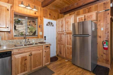Doormat Vacation Rentals - Moonridge Mountain Manor