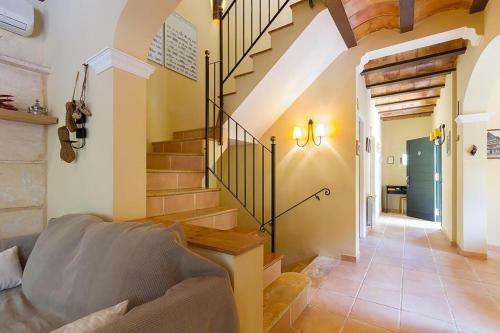 Casa Ponce, Cala Sant Vicen�, 500m From The Beach