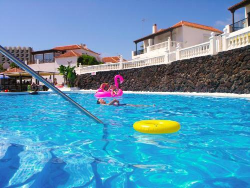 Apartment In Paraiso Royal