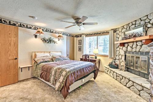 Homely Pet-friendly Abode, 3 Mi To Skiing!