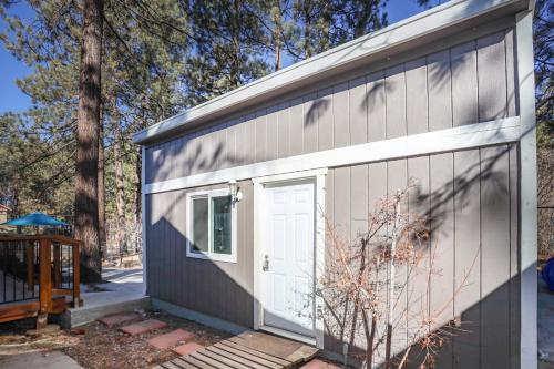 Comet's Cabin Home