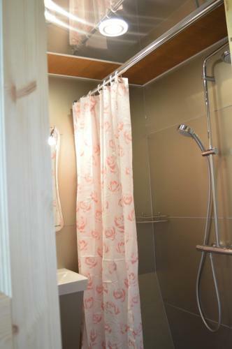 Metsj�rve Mini Puhkemaja