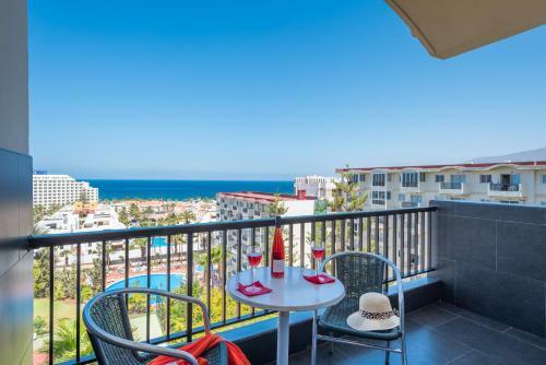 Apartamento 926 Fabulous View Of Lasamericas, Seafront Studio!