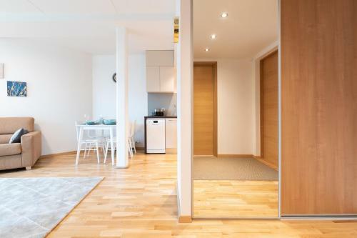 Central Cozy Apartment With Parking
