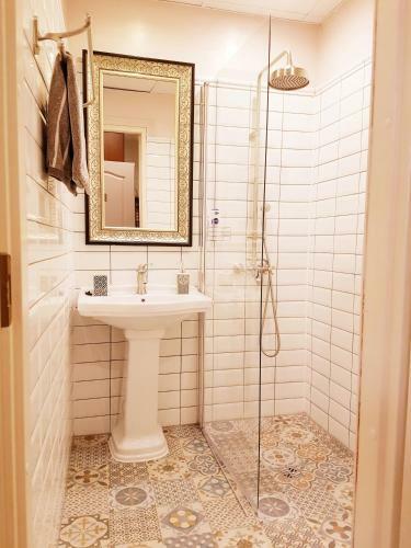 Large & Cozy Apartment In Old Town
