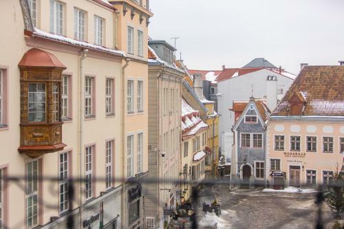 Historic Residence Apartments At Town Hall