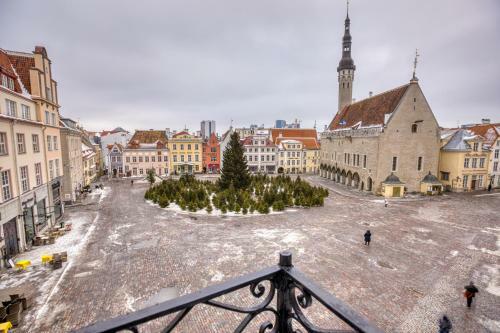 Historic Residence Apartments At Town Hall