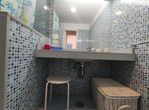 2 Bedroom Bungalow Next Yumbo Center. Free Parking