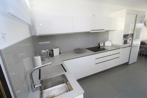 Fantastic Apartment With Sea Views