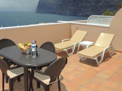 Apartamento Romantic Retreat With Marine View