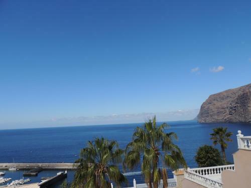 Apartamento Romantic Retreat With Marine View