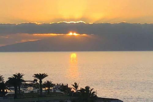 2 Bed 2 Bath Apartment In Tamara Fantastic Views!