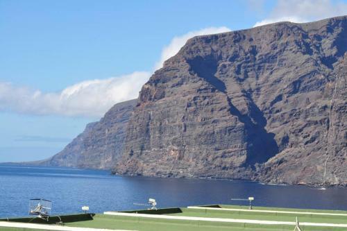 2 Bed 2 Bath Apartment In Tamara Fantastic Views!