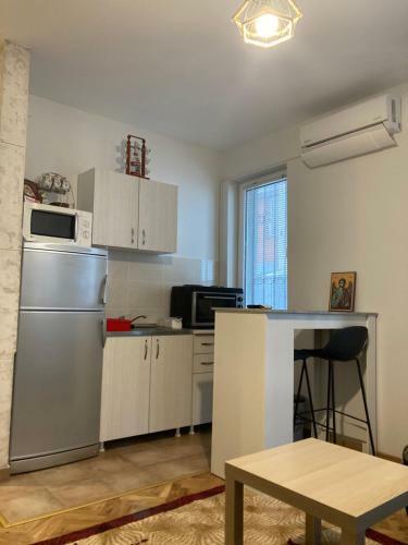Pleasant And Sunny Apartment