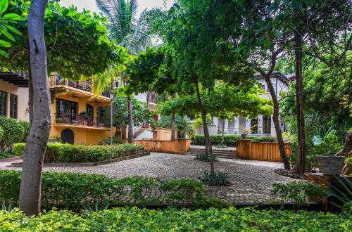 Hotel Rancho Haas