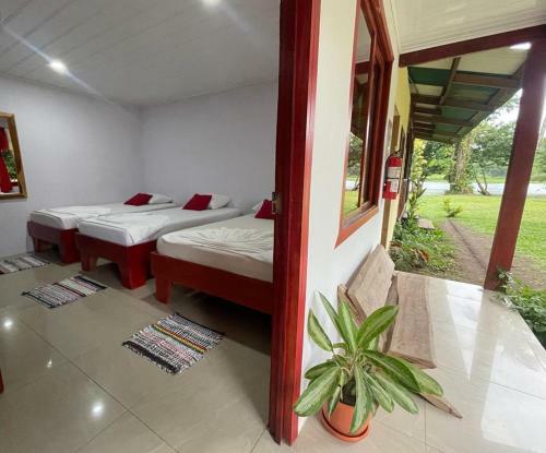 Posada Caba�as Daneysha Tortuguero