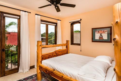 Luxury Spacious Beach Town Villa In Las Catalinas!