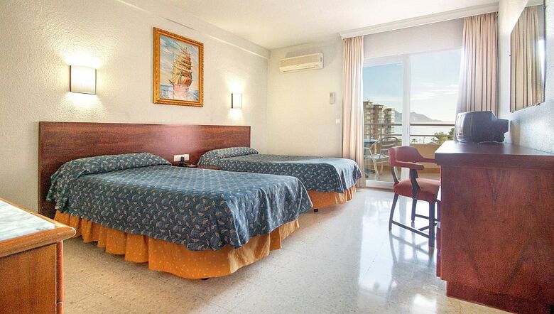 Hotel Calas Marina