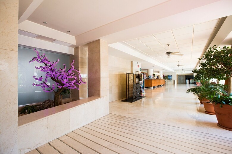 Hotel Port Fiesta Park