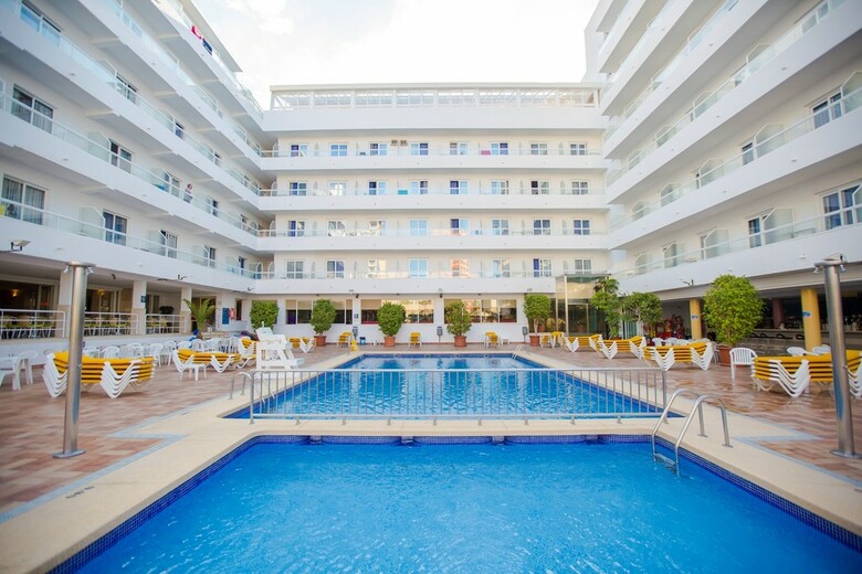 Hotel Port Fiesta Park