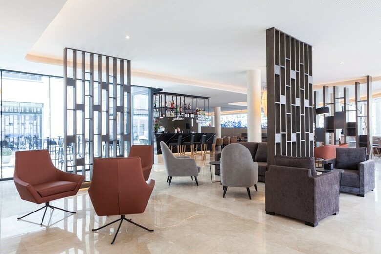 Hotel Bristol