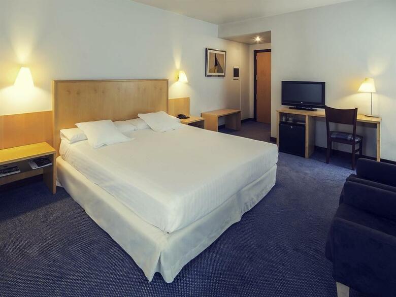 Hotel Mercure Bilbao Jardines De Albia