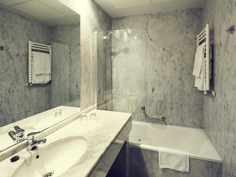 Hotel Mercure Bilbao Jardines De Albia