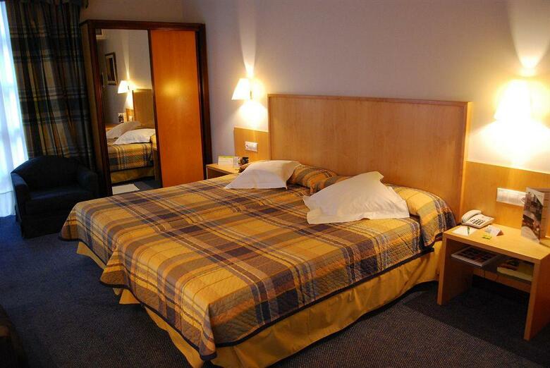 Hotel Mercure Bilbao Jardines De Albia