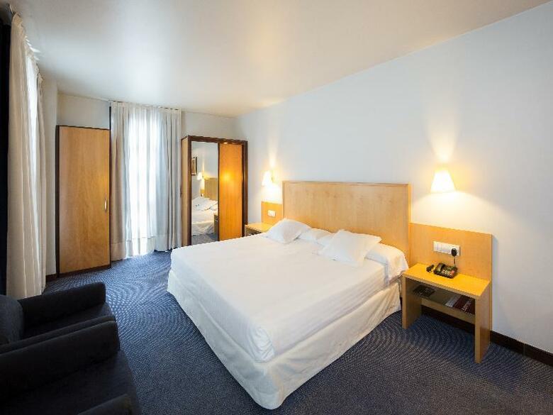 Hotel Mercure Bilbao Jardines De Albia