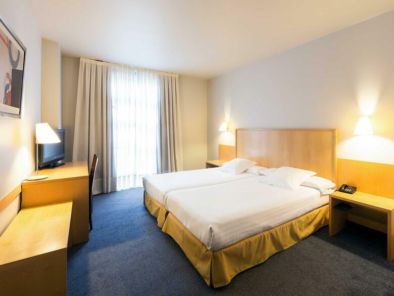 Hotel Mercure Bilbao Jardines De Albia