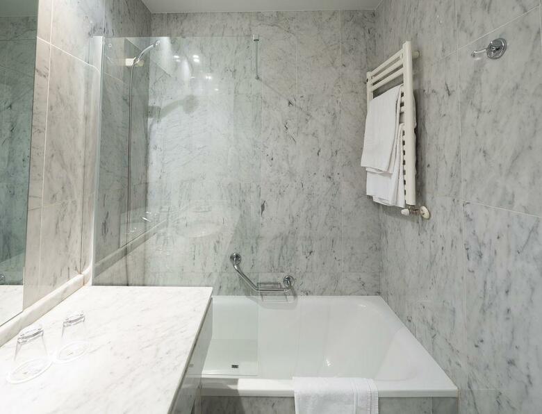 Hotel Mercure Bilbao Jardines De Albia