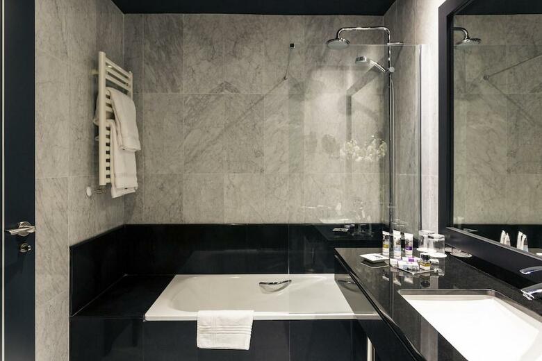 Hotel Mercure Bilbao Jardines De Albia