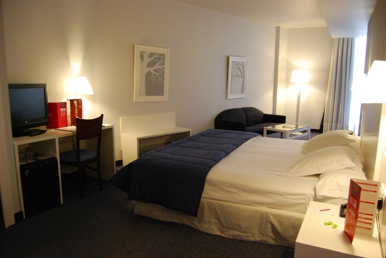 Hotel Mercure Bilbao Jardines De Albia