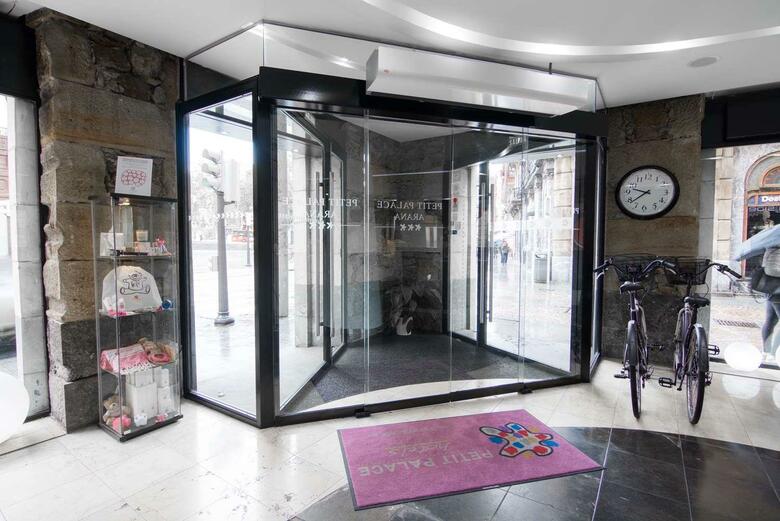 Hotel Petit Palace Arana Bilbao
