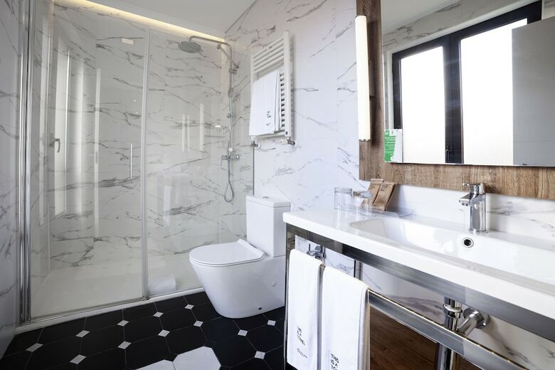 Hotel Petit Palace Arana Bilbao
