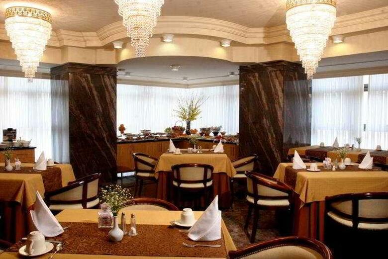 Sabe Center Hotel