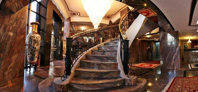 Sabe Center Hotel