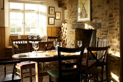 Posada The Trout Inn At Tadpole Bridge