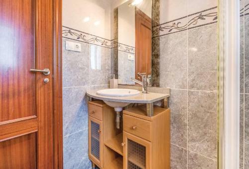 Casa Con Piscina En Miami Platja