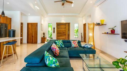 New 3-bedroom, 3-bath Home With Big Pool