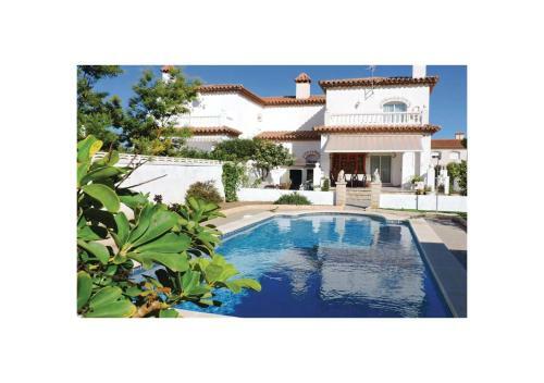 Preciosa Casa Con Piscina Al Lado de La Playa