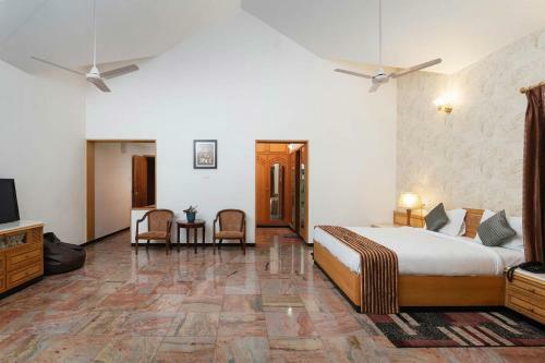 Villa Stayvista At Dwaraka Inn