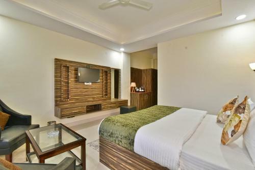 Hotel Comfort Court
