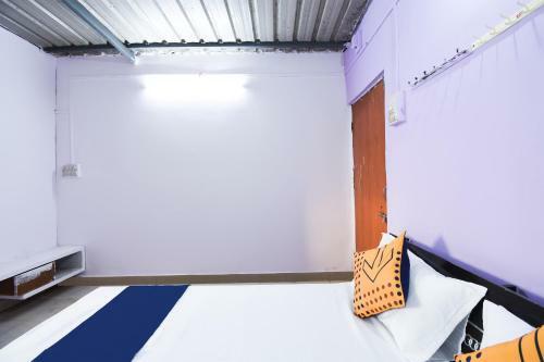 Spot On 64860 Hotel Fulora