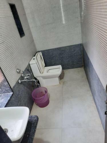 Home Stay Pink House