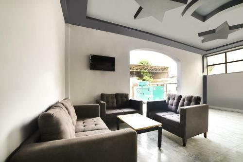 Hotel Collection O 39643 Chandan Hola Rd