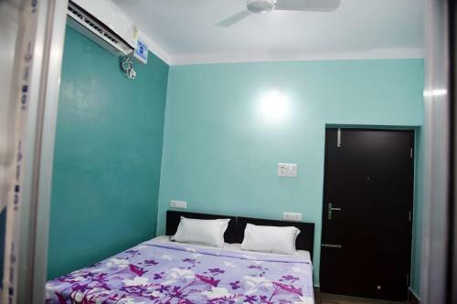 Hotel Devmali